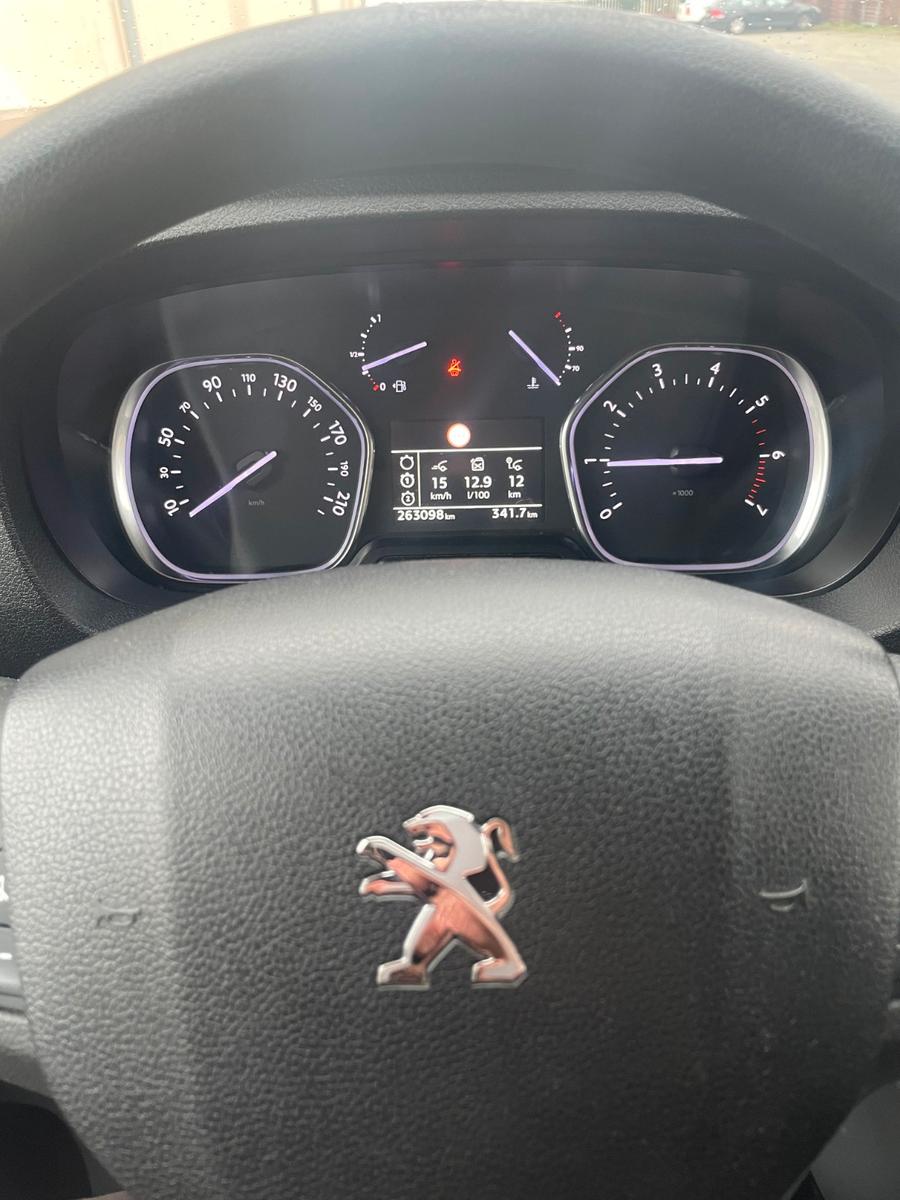 Peugeot Expert/traveller  Navi 8 sitz L2