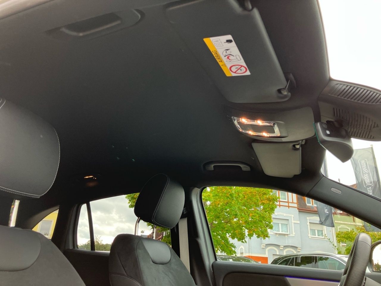 Fahrzeugabbildung Mercedes-Benz GLA 200 AMG AHK Night Multibeam Ambiente Adv.Sou