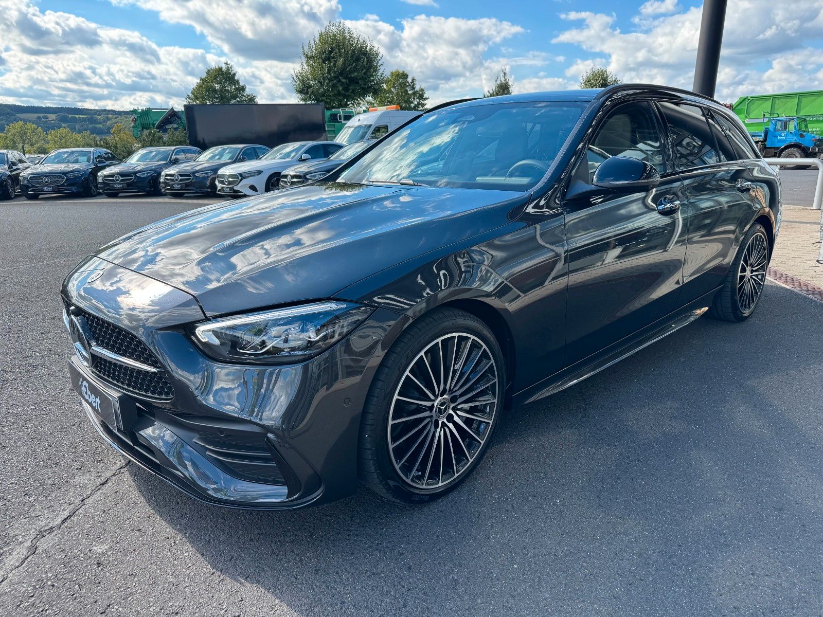 Fahrzeugabbildung Mercedes-Benz C 220 d T AMG Burm+AHK+Pano+360°+Distr+Memory