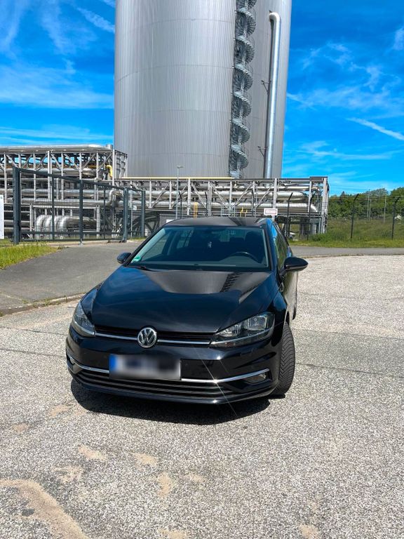 Image of Volkswagen Golf