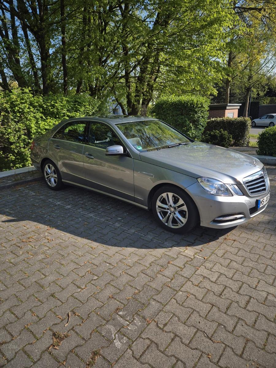 Mercedes-Benz E 220 CDI Standard