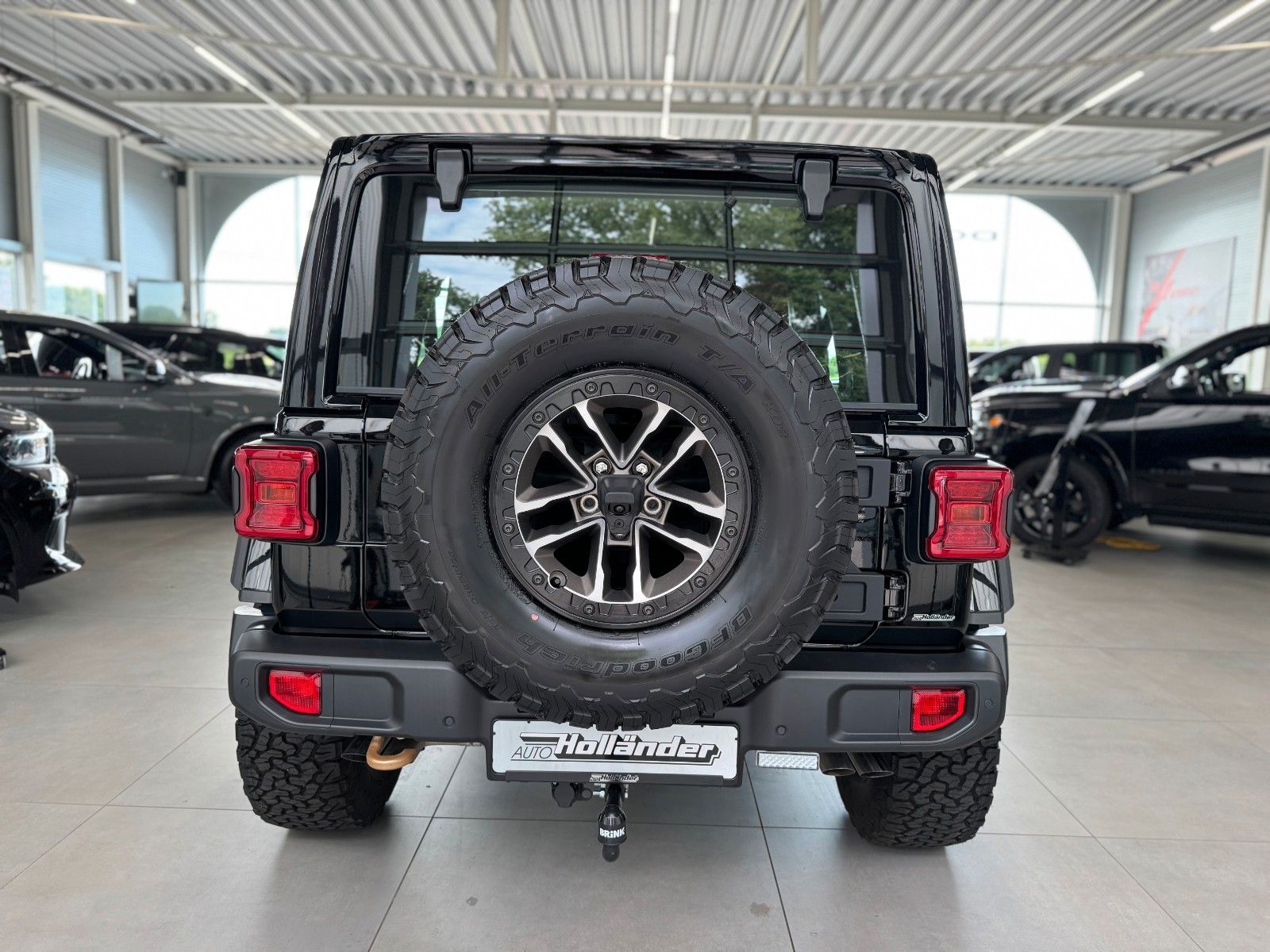 Fahrzeugabbildung Jeep Wrangler 6.4 V8 Rubicon 392 "AHK Voll-LED"
