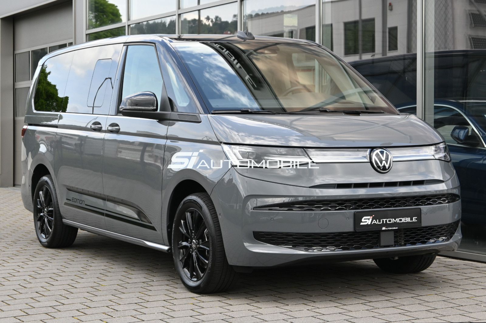 Fahrzeugabbildung Volkswagen T7 Multivan 2,0 TDI DSG Edition Lang °AHK°HUD°SH