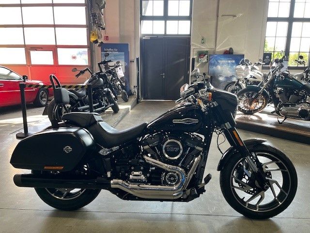 Harley-Davidson FLSB Sport Glide 107cui Penzel Auspuff