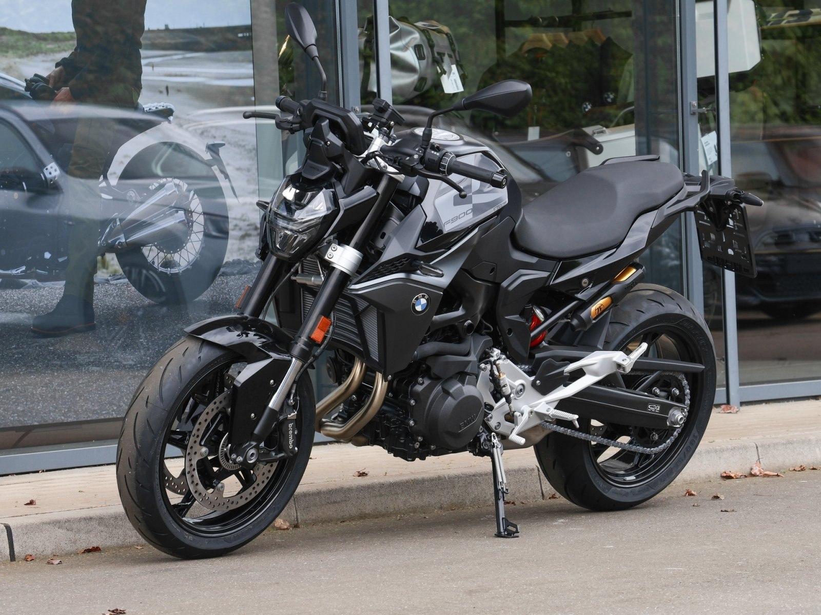 BMW F 900 R A2/Triple Black/2 Pakete/Headlight Pro