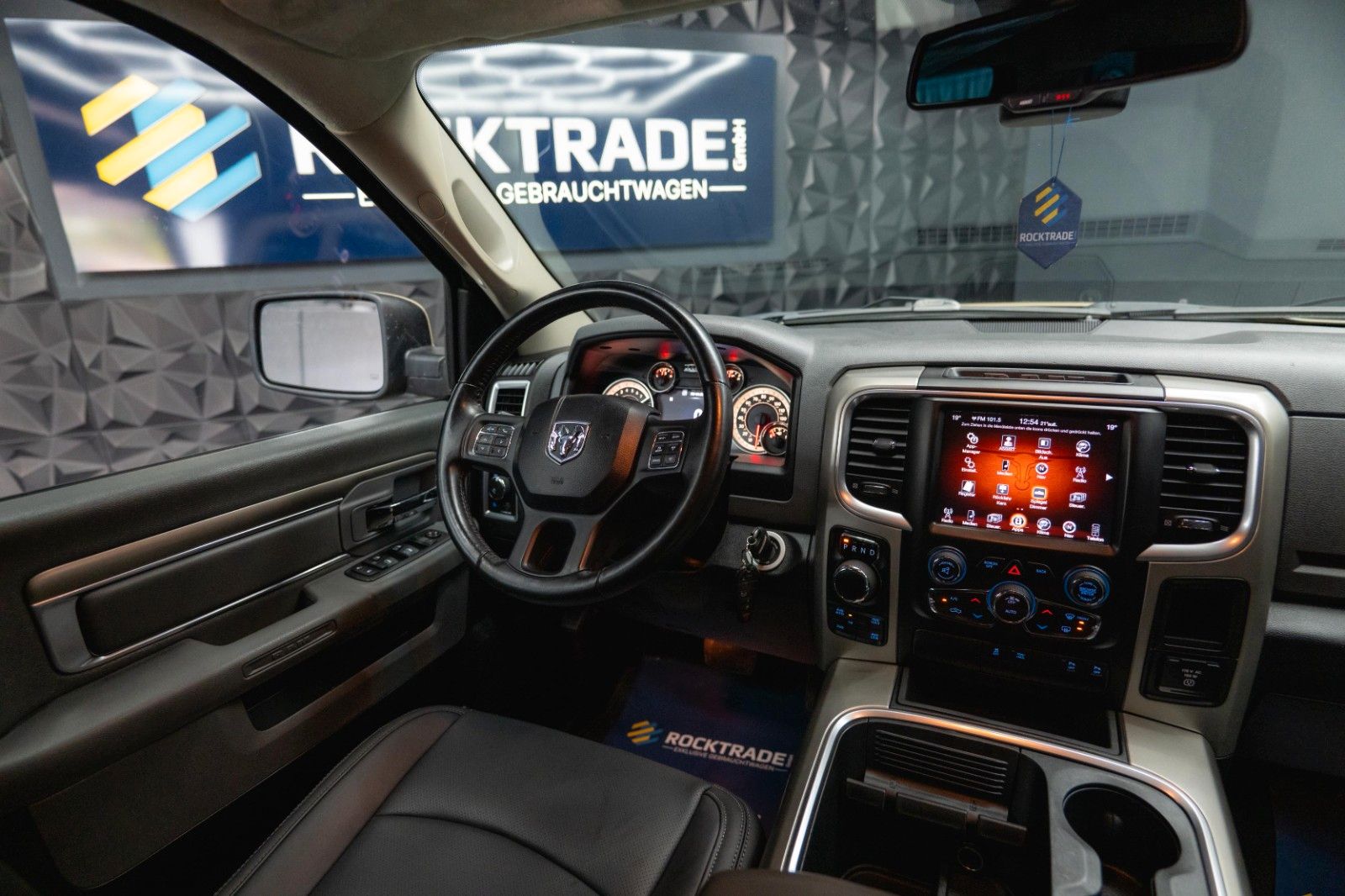 Fahrzeugabbildung Dodge RAM 5.7 V8 HEMI 4x4 OFFROAD RAPTOR LONGBED 19%