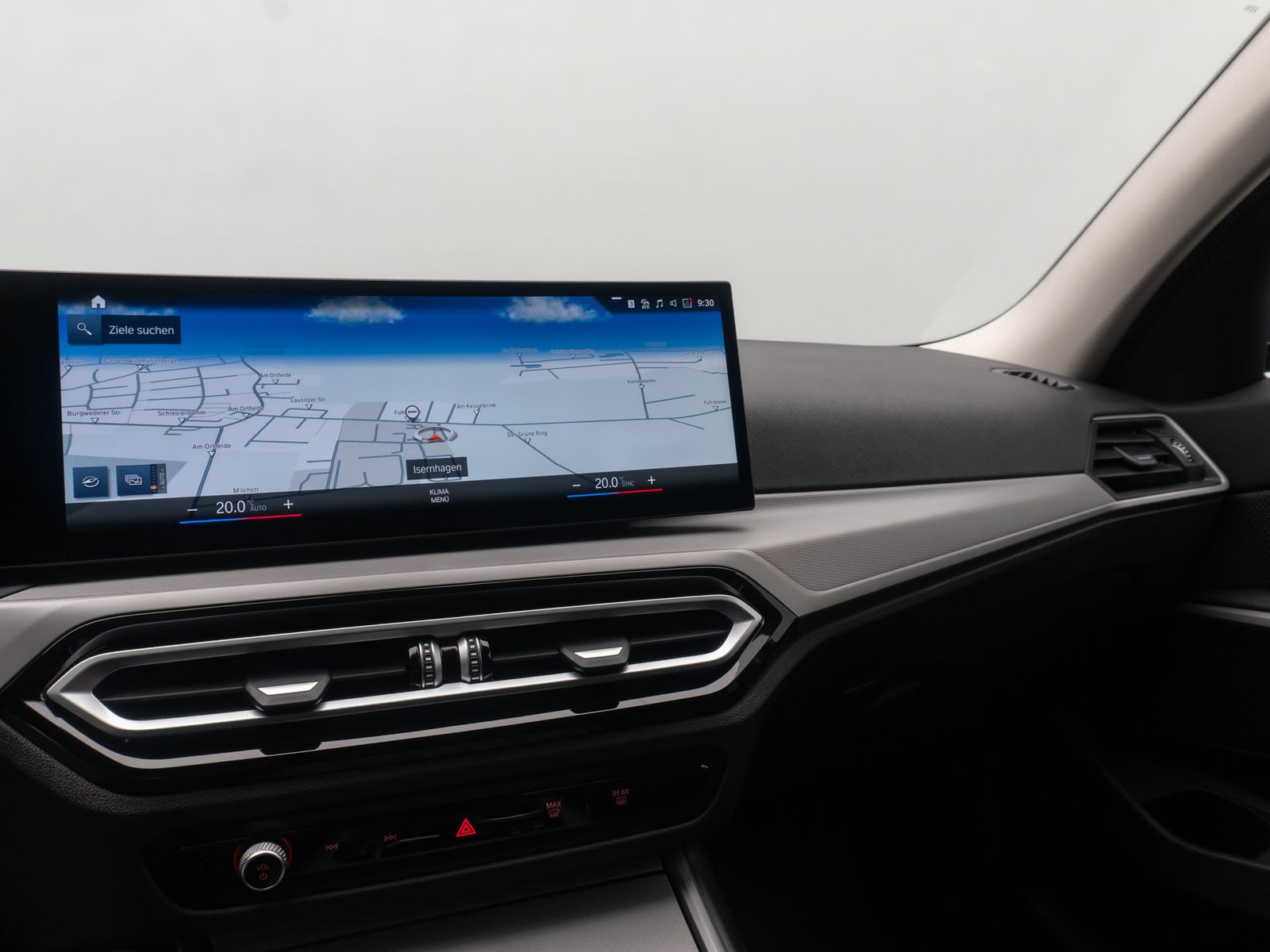 Fahrzeugabbildung BMW 318i  DAB CockPit+ PDC LED Geschwindigkeitsreg.