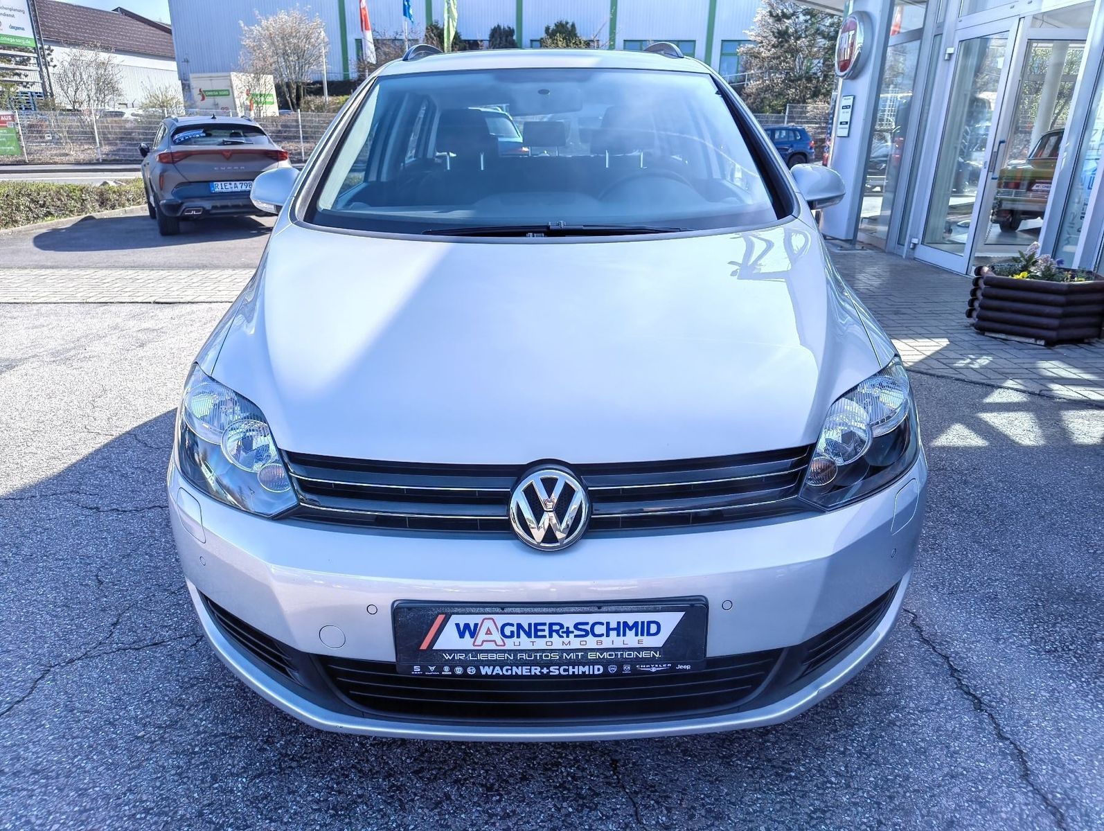 Fahrzeugabbildung Volkswagen Golf VI Plus Comfortline 1.4 TSI DSG + SHZ + A/C