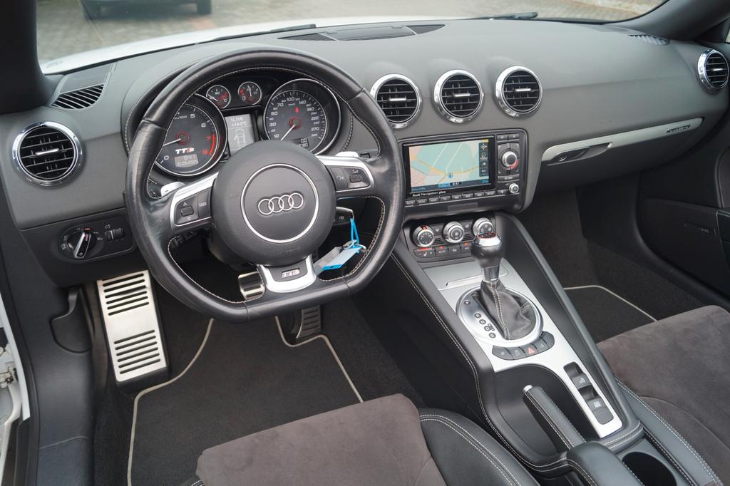 Audi TTS