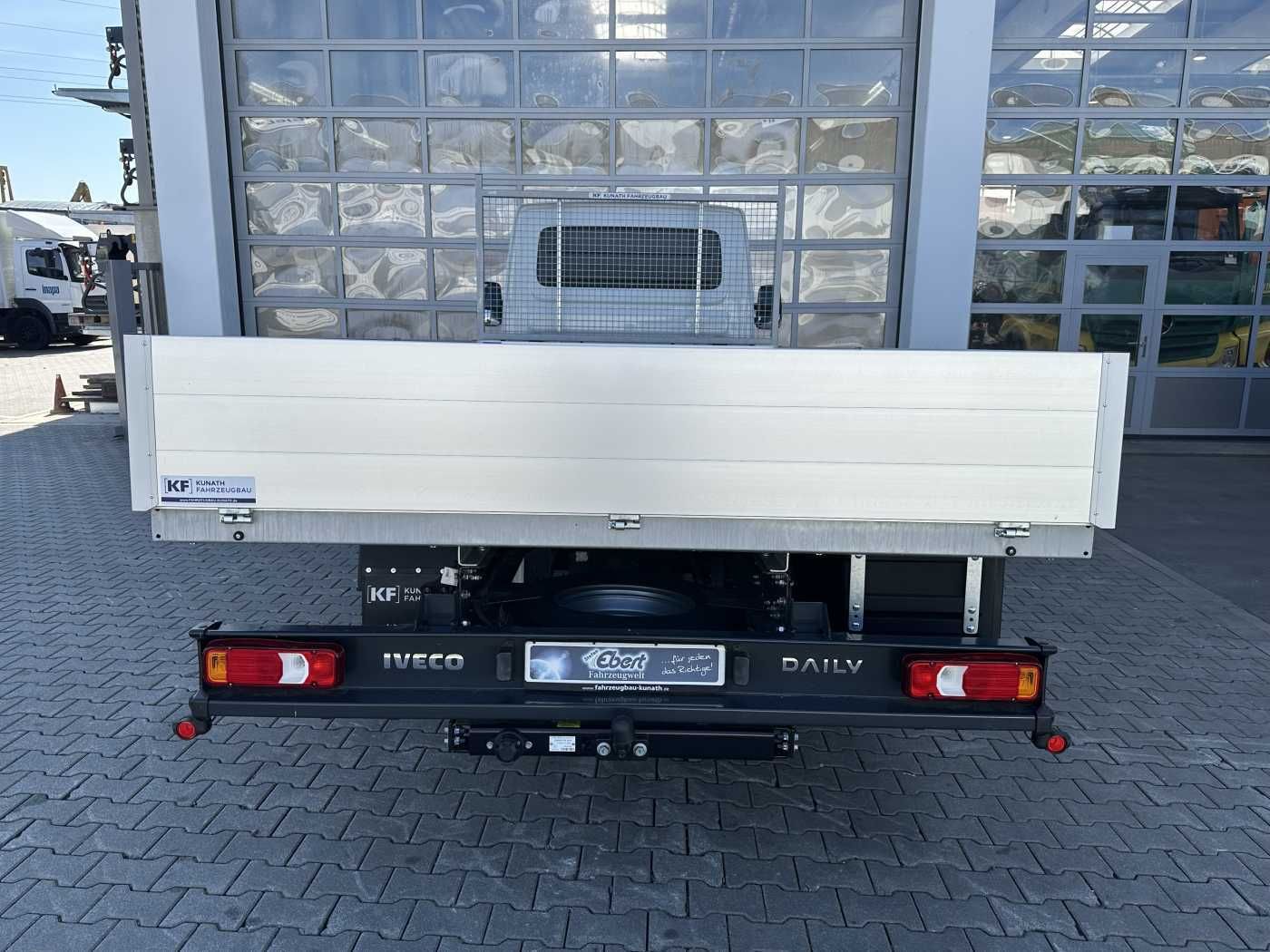 Fahrzeugabbildung Iveco 60C16H 3.0L *R4.350mm*AHK*DiffSperre*Klima*