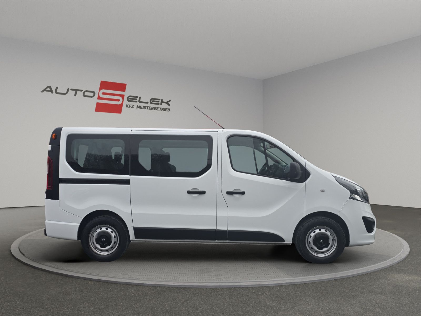 Fahrzeugabbildung Opel Vivaro B Kombi Aus 1.Hand 9-Sitze Klima Tempomat