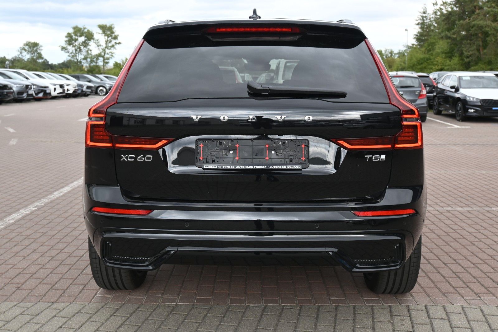 Fahrzeugabbildung Volvo XC60 T8 RC AWD Ultra Dark*LUFT*AHK*ACC*FACELIFT