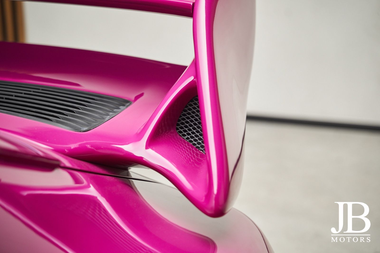 Fahrzeugabbildung Porsche 993 Carrera RS Optik Neuaufbau Recaro Carbon