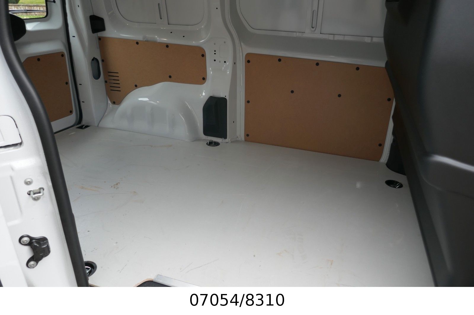 Fahrzeugabbildung Opel Vivaro Kasten Edition M