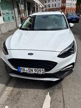 Ford Focus 1,5 EcoBoost 110kW Active Turnier Active - Ford Focus Turnier Active Gebrauchtwagen