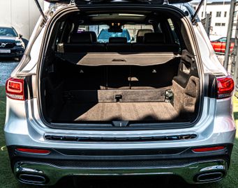 Fahrzeugabbildung Mercedes-Benz GLB 250 4Matic AMG Line PANO|AHK|LED|KEYLESS|KAM