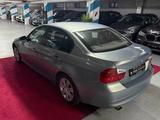 BMW 318 Baureihe 3 Lim. 318i*Klimatronic*1Hand* - BMW 318 Gebrauchtwagen in Berlin