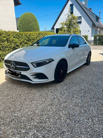 MERCEDES-BENZ Mercedes Benz A200