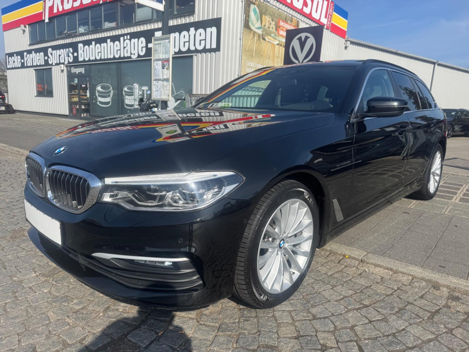 BMW 520 d Touring VOLL LEDER NAVI SHZ PANO