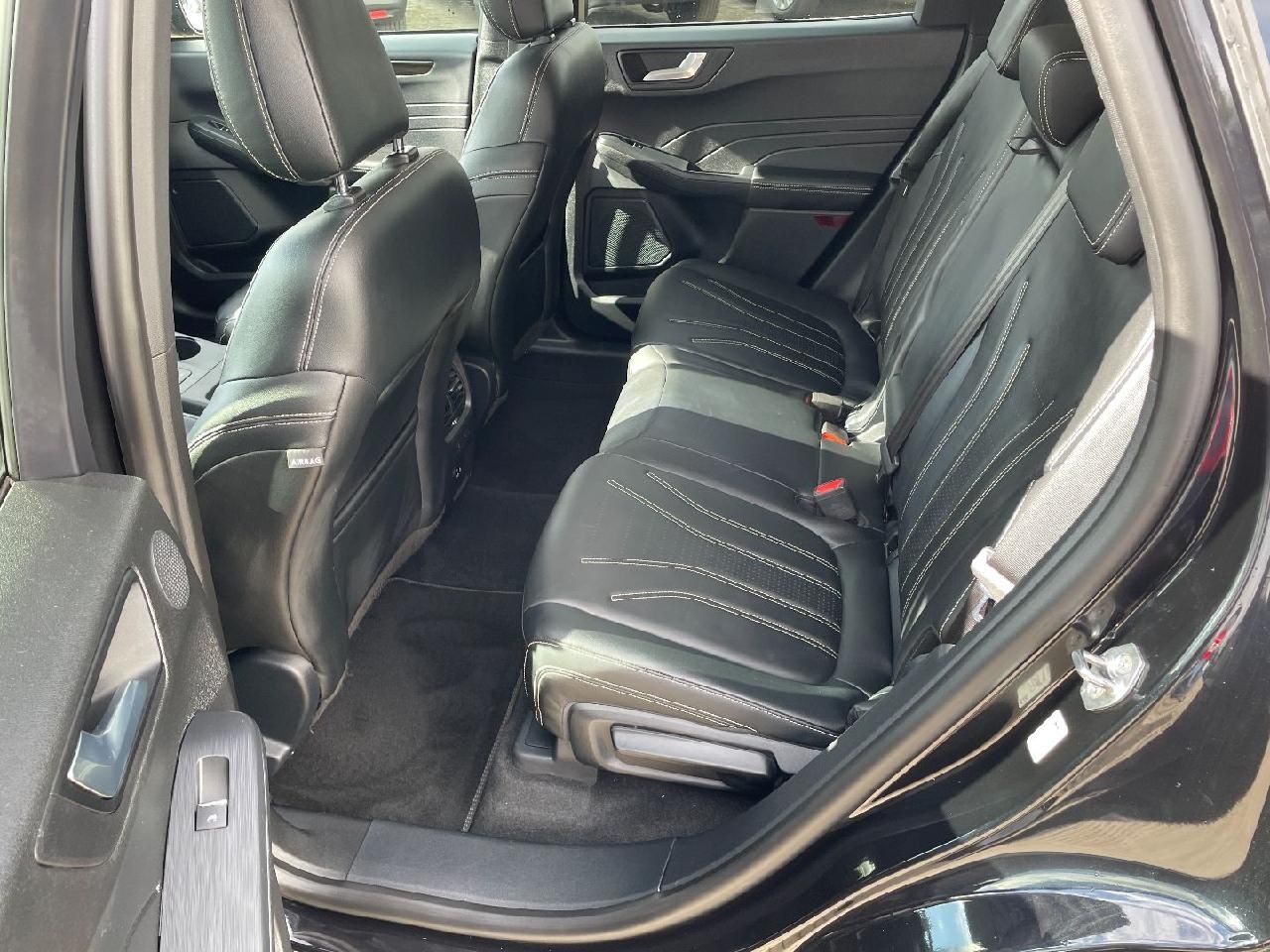 Fahrzeugabbildung Ford Kuga Plug-In Hybrid Vignale