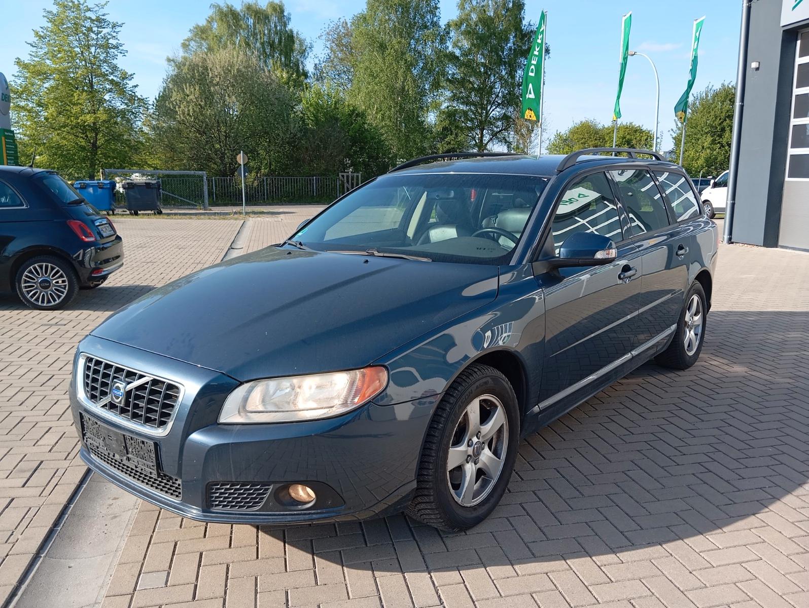 Volvo V70 2.0,LEDER,SZH,PDC,BENZIN-LPG,SERV/TÜV NEU