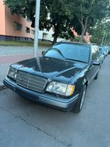 Mercedes-Benz Mercedes W124 E300 4 Matic Top Zustand - gebrauchte Mercedes-Benz E 300 aus dem Jahr 1990
