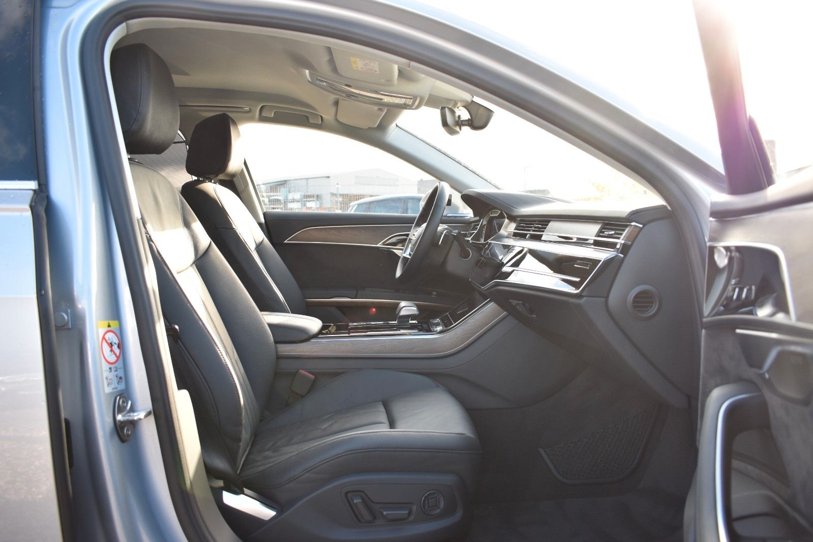 Fahrzeugabbildung Audi A8 55 TFSI quattro Matrix Softc. Standh.1.Hand