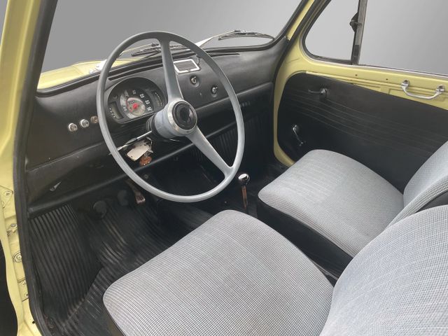 Seat 600-L Turismo *mtl. 95€*