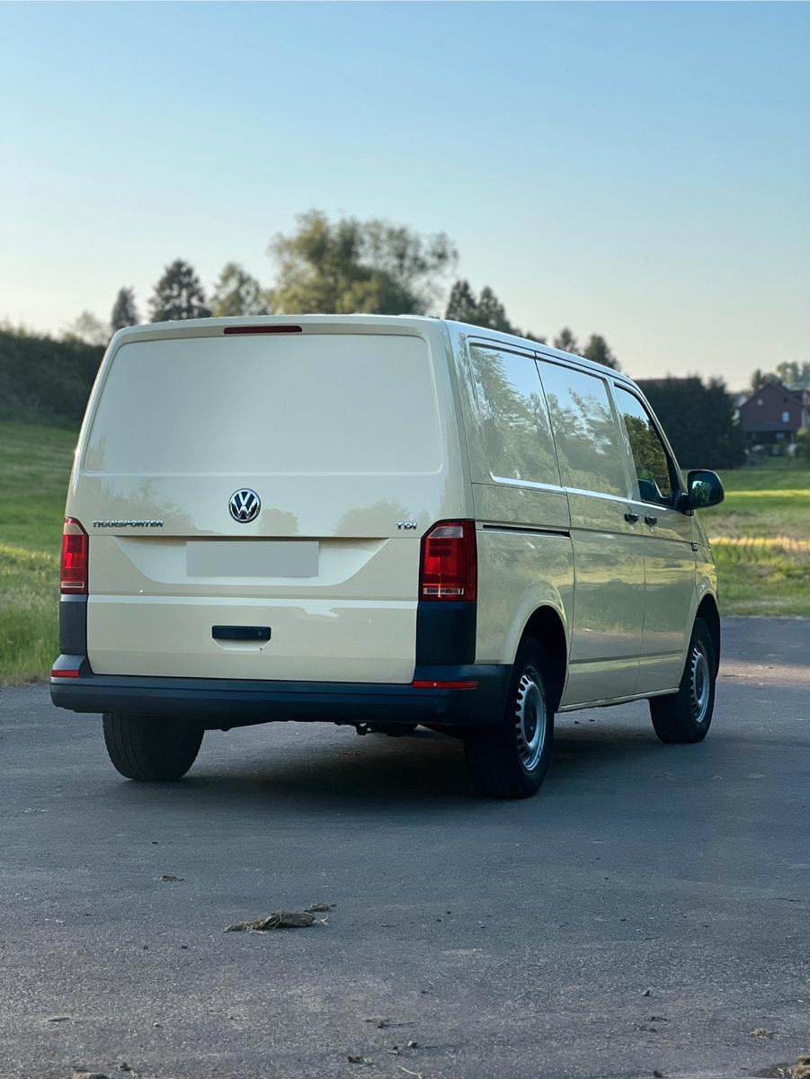 Volkswagen T6 Transporter 2.0TDI 1.HAND TÜV NEU