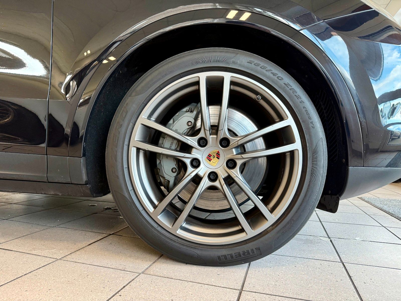 Fahrzeugabbildung Porsche Cayenne S Luftfederung/Panorama/ACC/SportChrono