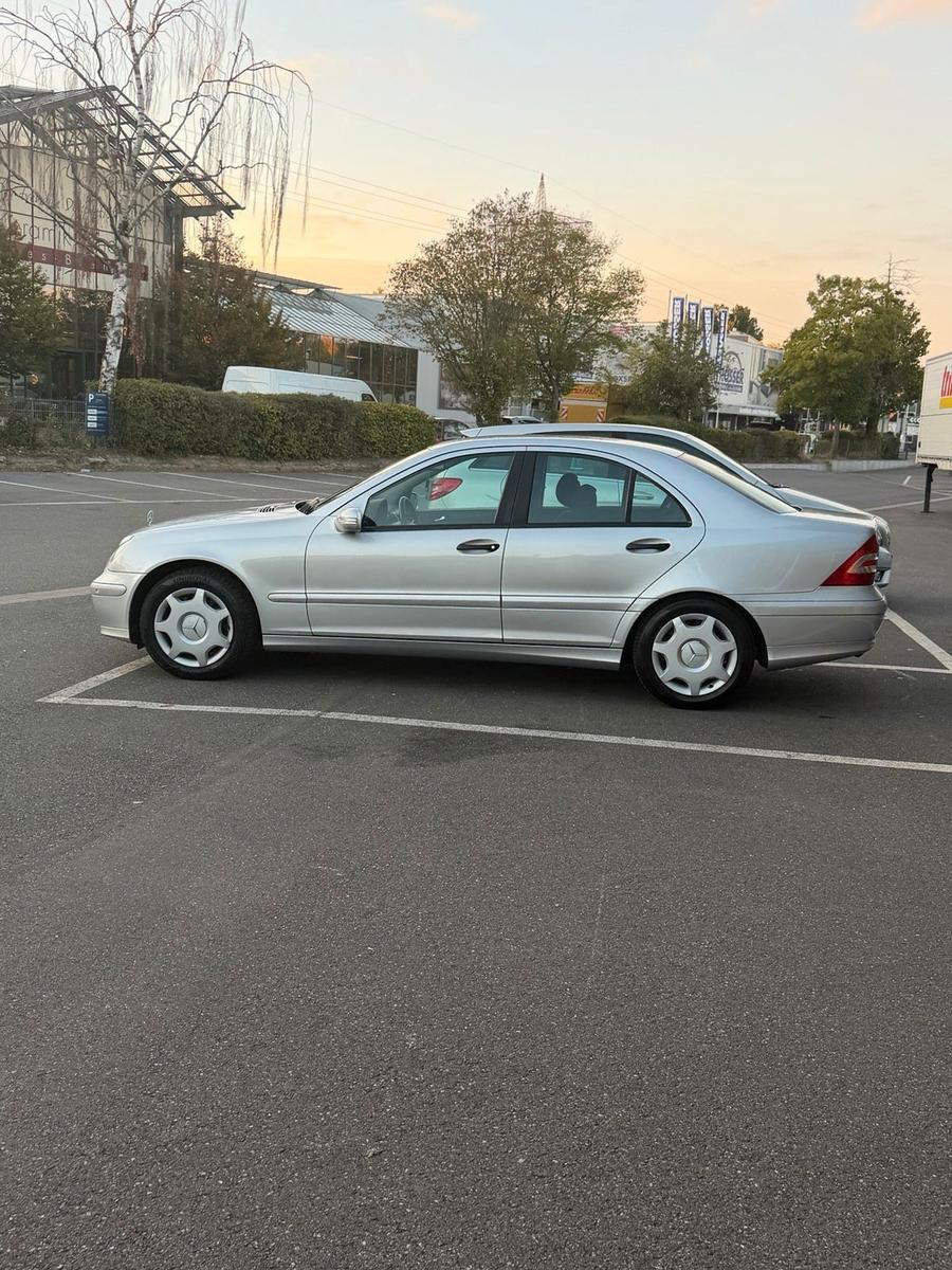 Mercedes-Benz C 200