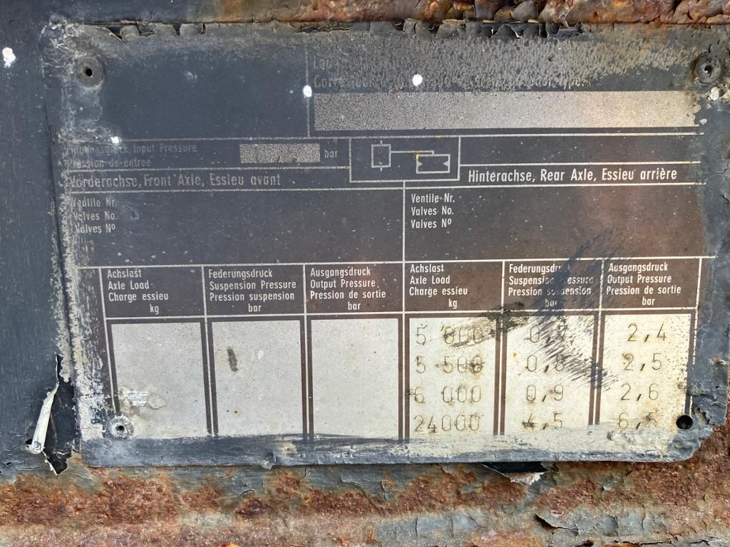 Fahrzeugabbildung Andere 3-Achs-Silo f Staub-u. Rieselgüter Typ SSK59/10-