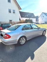 Mercedes-Benz Mercedes E240 - gebrauchte Mercedes-Benz E 240 aus dem Jahr 2002