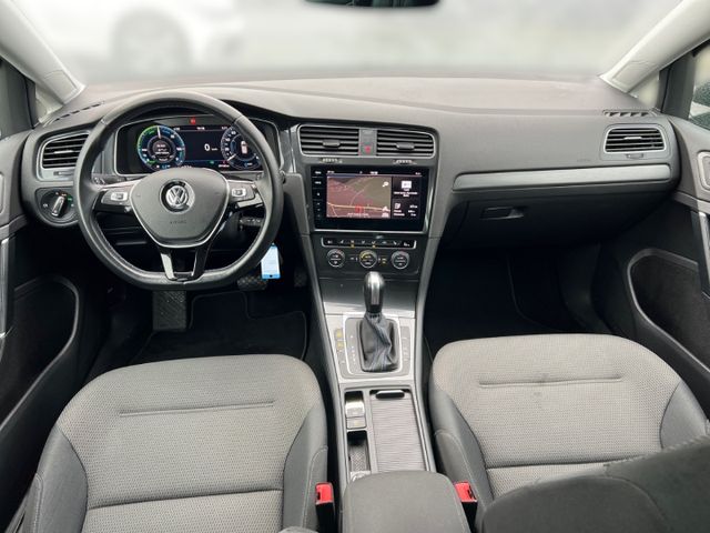 Golf VII e-Golf Navi CCS SHZ Frontscheibe beheiz