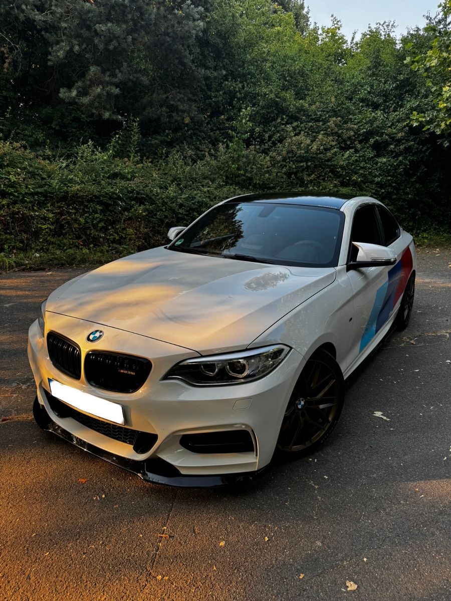BMW M235i F22 - Alcantara, Carplay, Remus, HJS