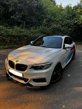 BMW M235i F22 - Alcantara, Carplay, Remus, HJS - weiße BMW M235