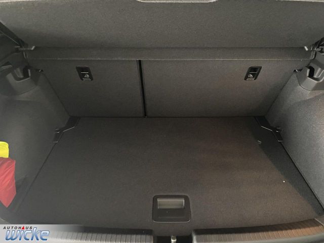 Polo 1.0 TSI DSG R-Line KLIMA REAR VIEW PDC