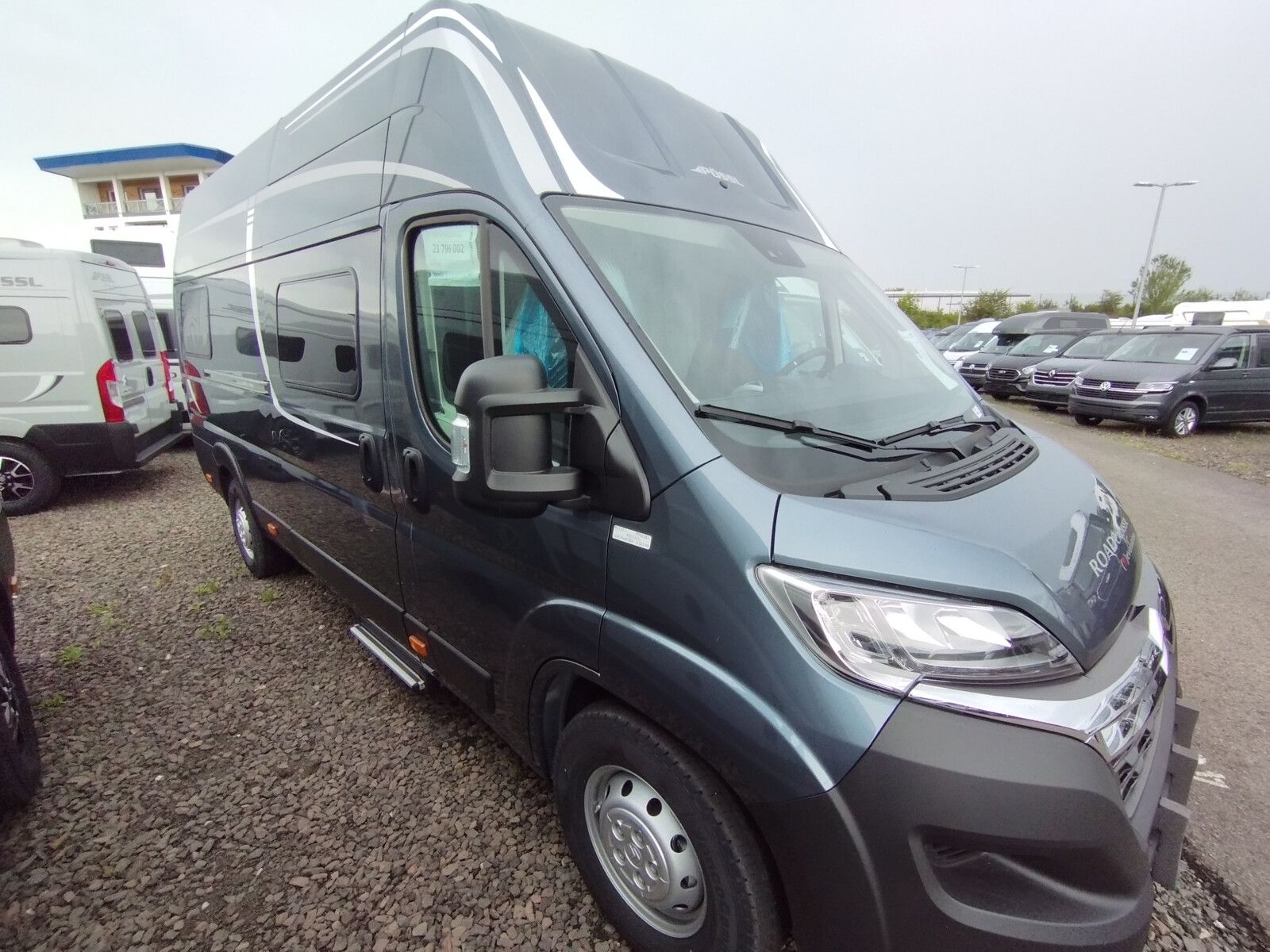 Fahrzeugabbildung Pössl Roadcruiser Revolution Citroen 165 PS AHK,RK,Mar