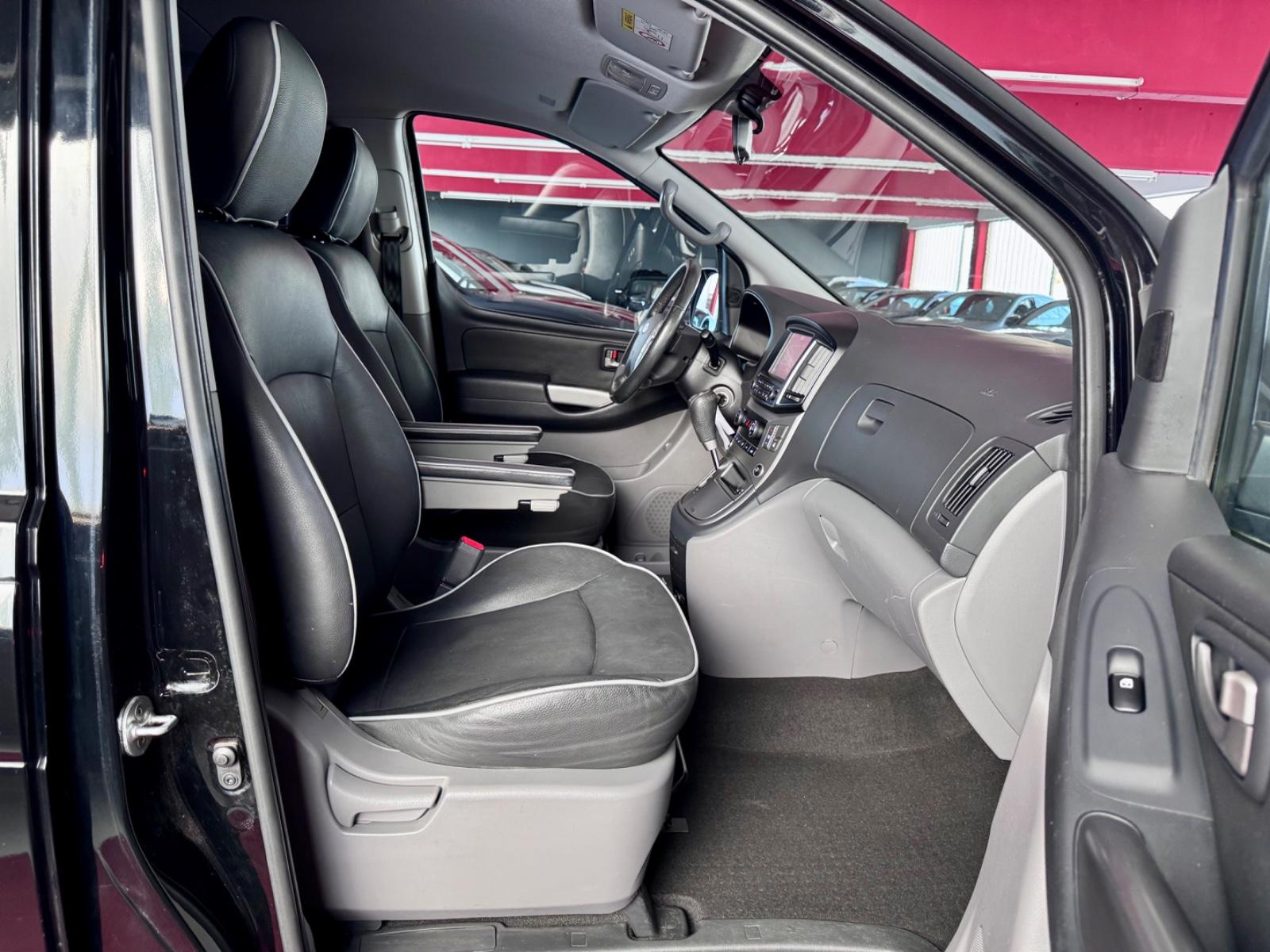 Hyundai H-1 Travel Comfort Leder Navi Automatik Kamera