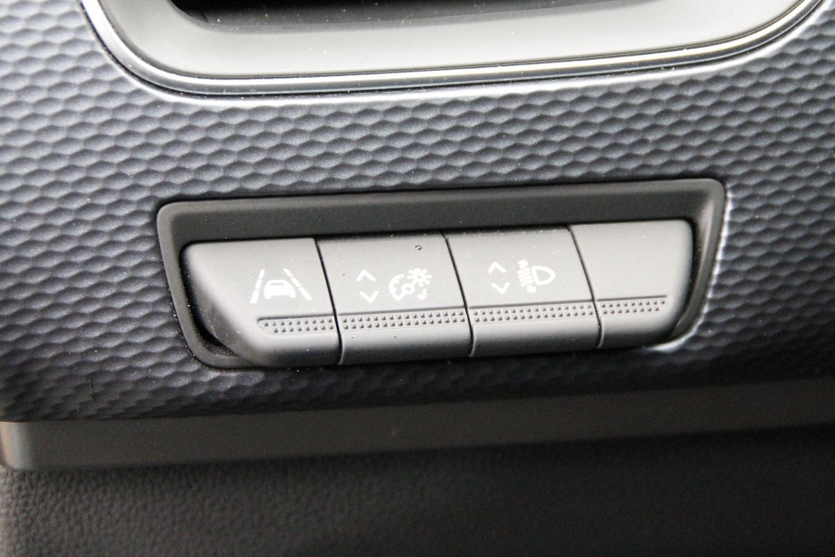 Fahrzeugabbildung Renault Arkana ZEN TCe 140 EDC