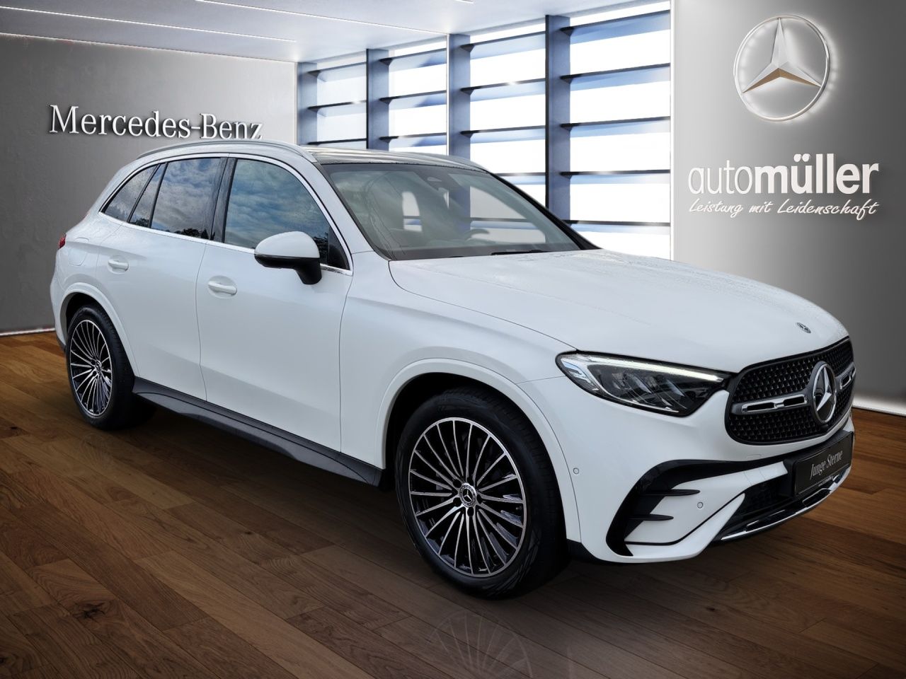 Fahrzeugabbildung Mercedes-Benz GLC 200 4M AMG+PANO+MEMORY+AMBIENTE+CARPLAY+TOTW