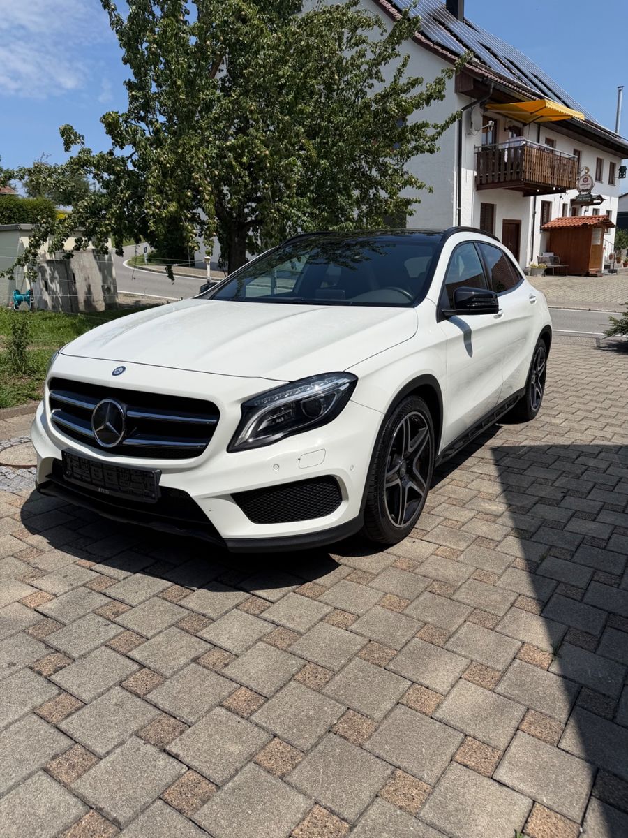 Mercedes-Benz GLA 250 4MATIC AMG