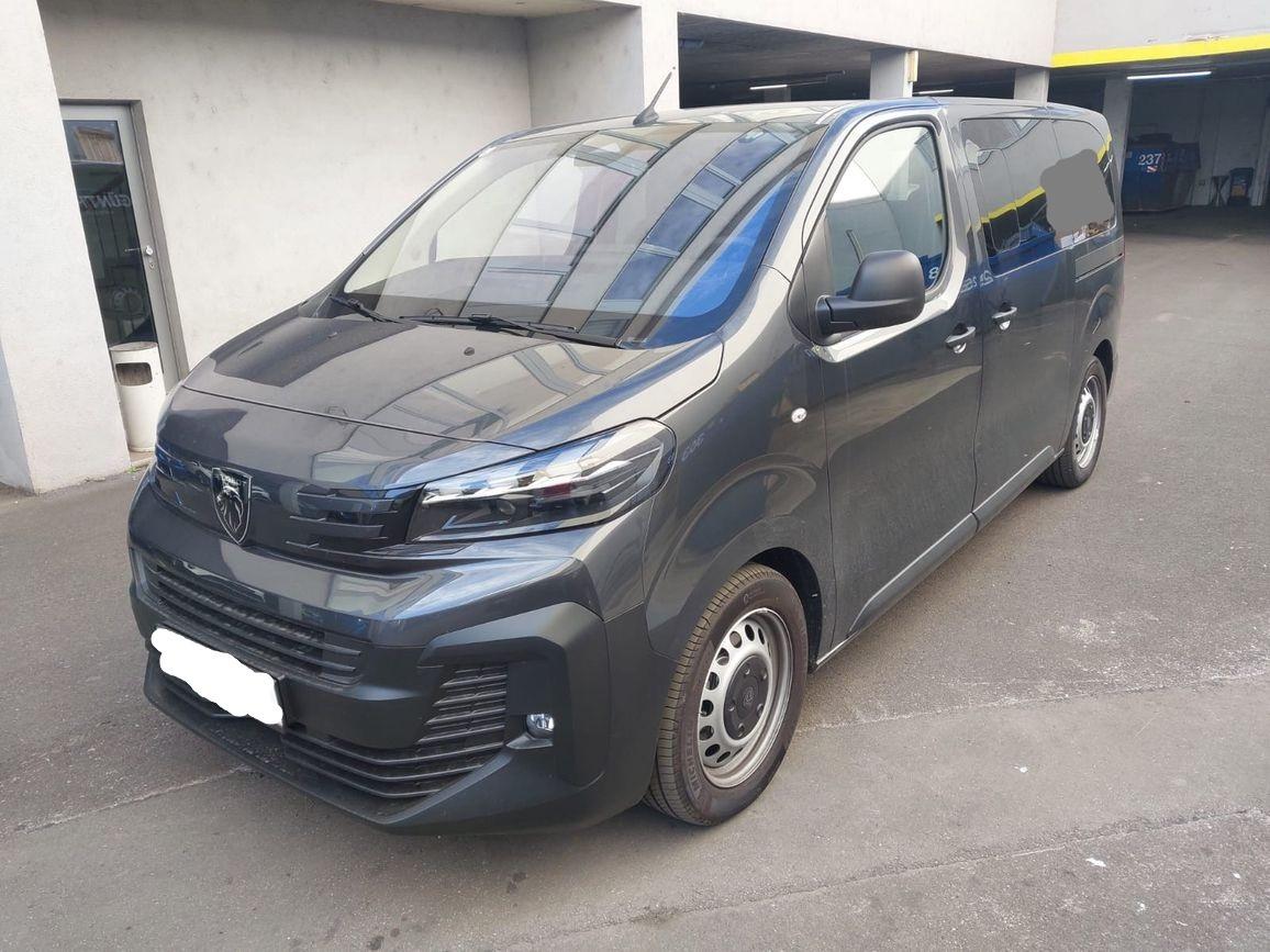 Peugeot Expert L2 (kurz) 8-Sitze Navi AHK Klimaautomatik