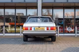 Mercedes-Benz S 260 SE - Mercedes-Benz S 260 mit Benzin-Antrieb: Automatik