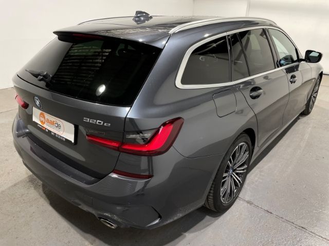 BMW 320 e Touring M Sport Automatik EU6 Leder LED AC foto 3