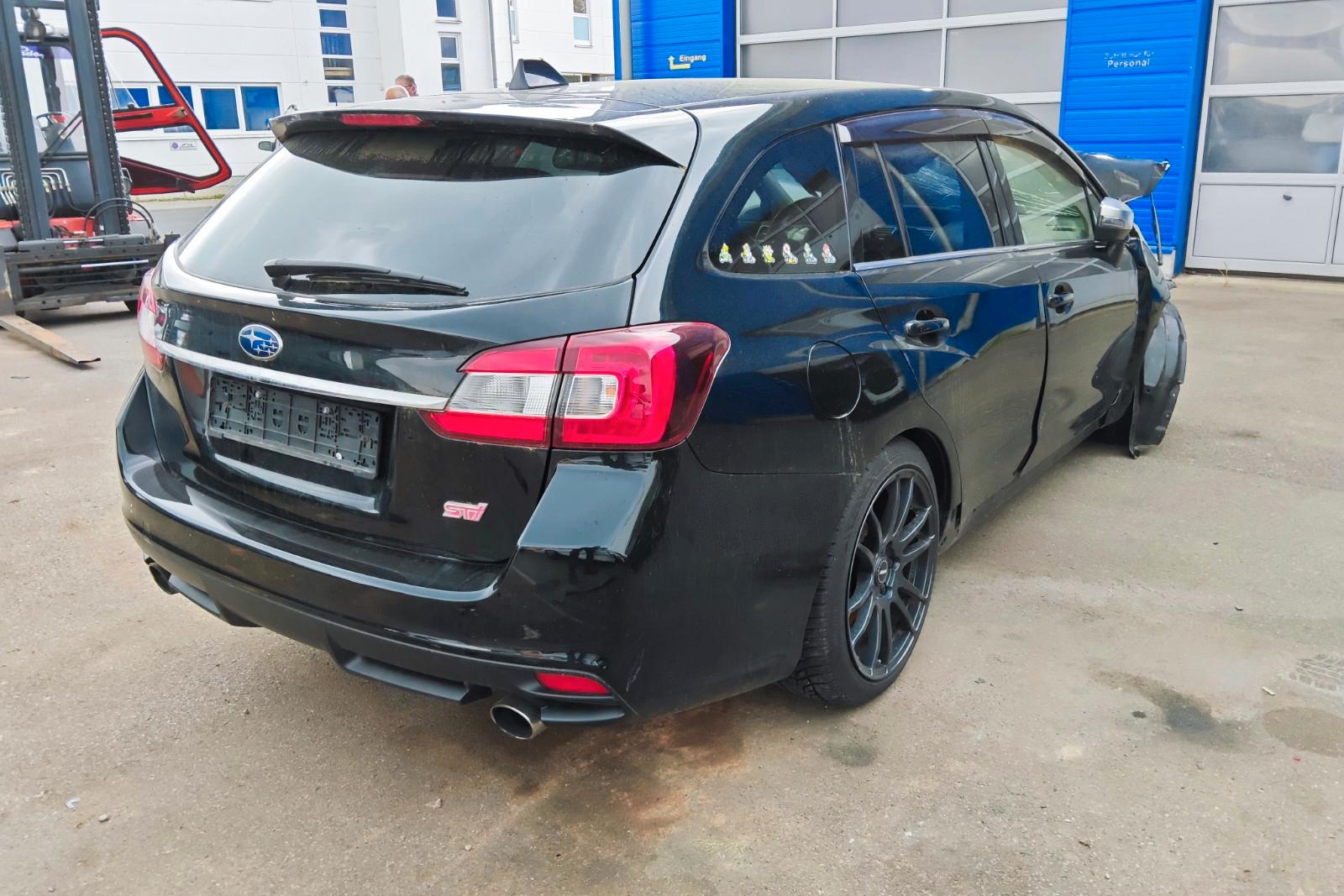 Subaru Levorg 2015 — interior