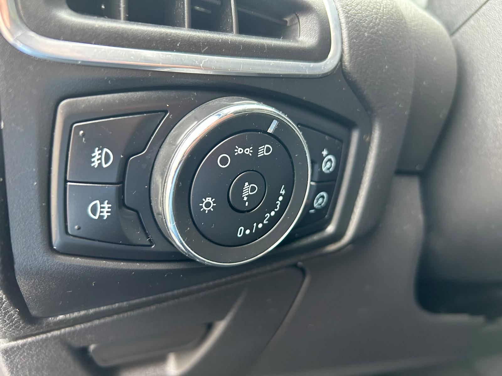 Ford Focus 2012 — photo 22