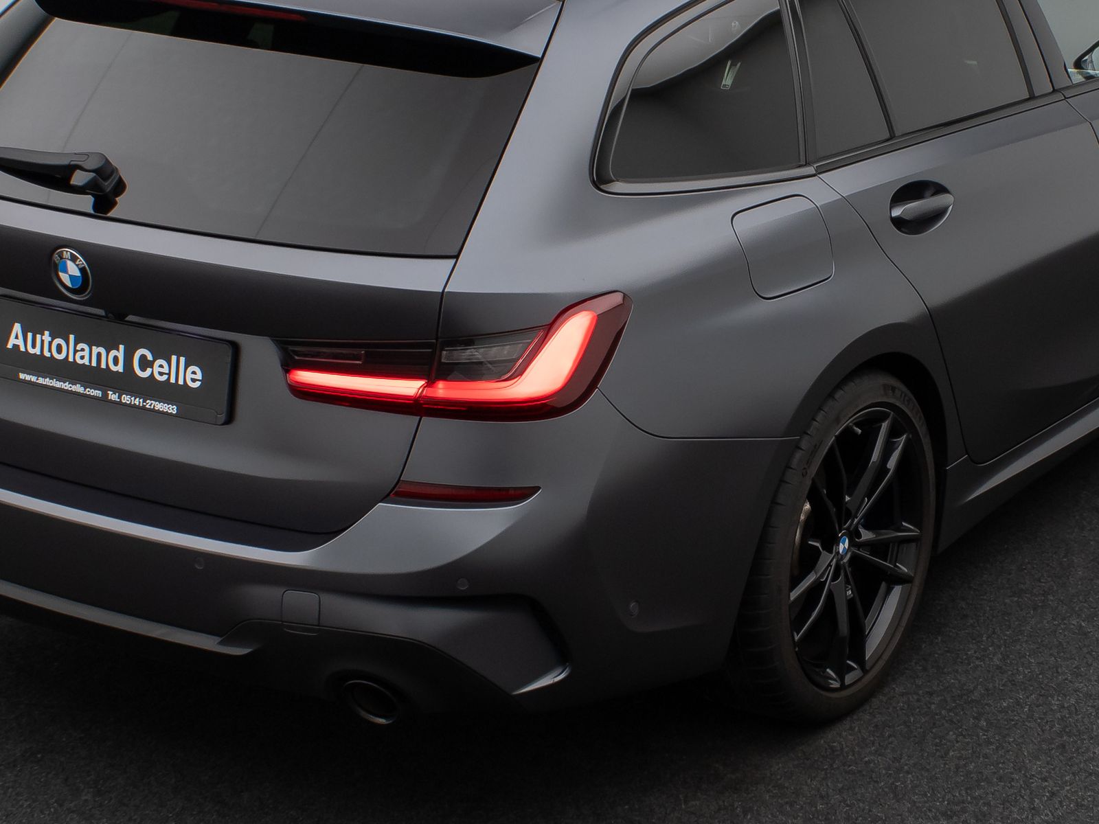 Fahrzeugabbildung BMW 320d M Sport Panorama Laser Kamera DAB HiFi 19"