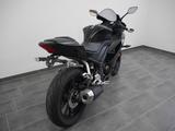 Yamaha YZF R 125 // 6000KM // Matt Schwarz - Offers
