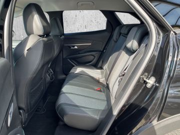 Peugeot 3008 Allure Blue HDi 130 Navi+RFK+SHZ+Carplay